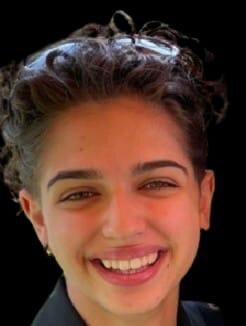 Arianna sorridente